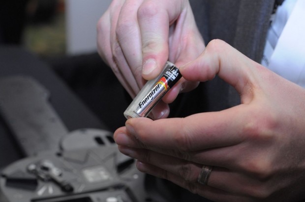 Die AAA-Batterie kann...