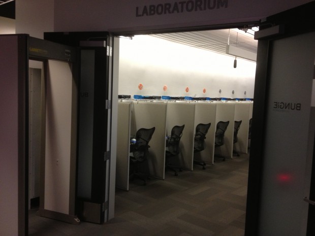 Das Labor, in dem Spieler aus der Nähe von Seattle schon jetzt Destiny anspielen können (Bild: Golem.de)