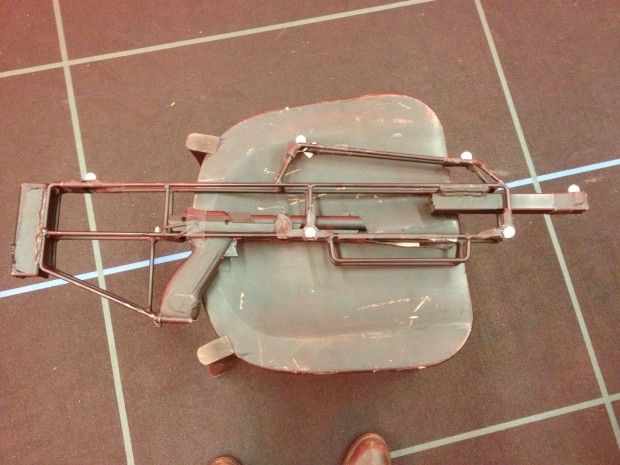 So sieht ein Modell für eine Waffe im Motion-Capturing-Studio von Bungie aus. (Bild: Golem.de)