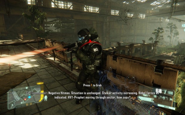 Ein Soldat von Cell ist dank unseres Unsichtbarkeitsmodus überrascht worden.