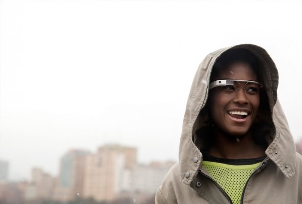 Google Glass - so könnte die Datenbrille später aussehen. (Bild: Google)