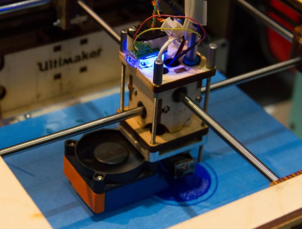 Die Druckkopf ist schon für eine zweite Düse vorbereitet. (Foto: Werner Pluta/Golem.de)