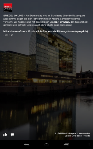 Bei Statusmeldungen ohne Foto werden zufällige Bilder aus den Fotoalben eingebaut. (Screenshot: Golem.de)