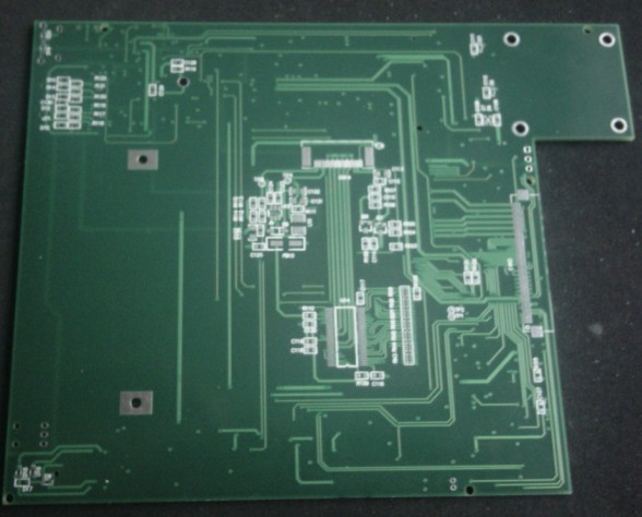 R&uuml;ckseite... (Bild: Rhombus-Tech)