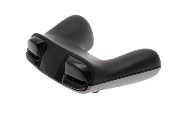 Trotz der Ähnlichkeit zum Xbox-Controller liegt das Ouya-Gamepad nicht so gut in den Händen. (Bild: Golem.de)