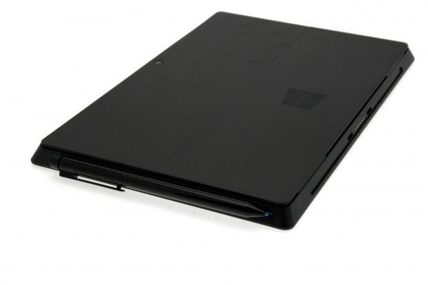 Der Stromanschluss kann auch für den Stift verwendet werden. (Foto: Nina Sebayang/Golem.de)