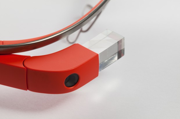 Google Glass mit Prisma und Kamera  (Bild: Scott Torborg und Star Simpson)