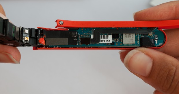 Gegen&uuml;ber im Geh&auml;use... (Bild: Scott Torborg und Star Simpson)