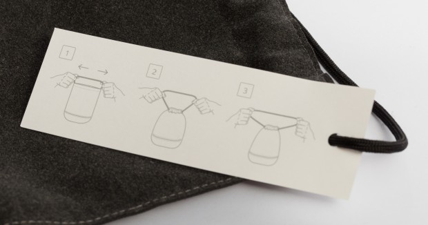 Die mitgelieferte Schutzh&uuml;lle f&uuml;r Google Glass (Bild: Scott Torborg und Star Simpson)