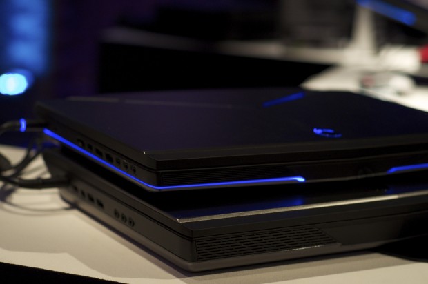 Alienware 18 (unten) und 17 (oben) (Foto: Andreas Sebayang/Golem.de)