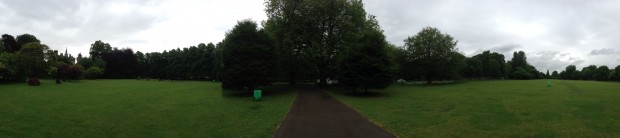 Durch das Erstellen des Screenshots wurde die App in der Mitte etwas gest&ouml;rt. Microsofts Photosynth erstellt gr&ouml;&szlig;ere Panoramen als Apples L&ouml;sung. (Foto: Andreas Sebayang/Golem.de)