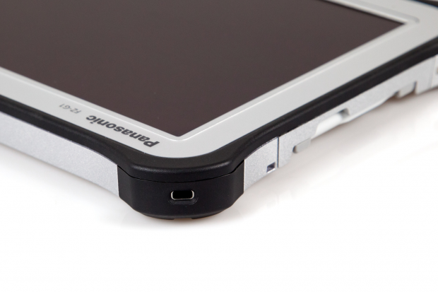 In eine der Ecken kann ein Kensington-Schloss angebracht werden.