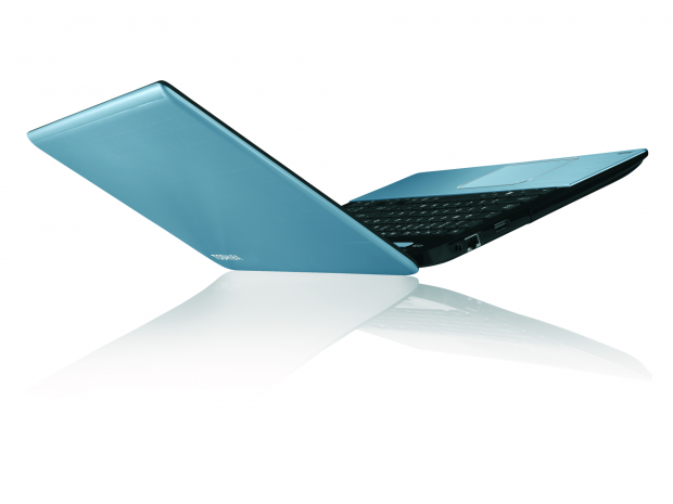 Das S50 wird mit Windows 8 ausgeliefert und ist ab Juni mit oder ohne Touchscreen erhältlich. (Bild: Toshiba)