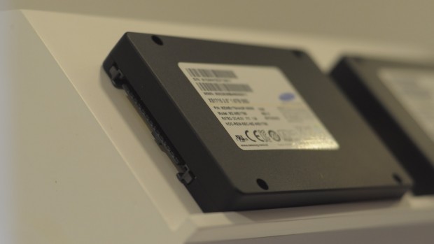 Die XS1715-SSDs nutzen den SFF-8639-Anschluss. (Foto: Andreas Sebayang/Golem.de)