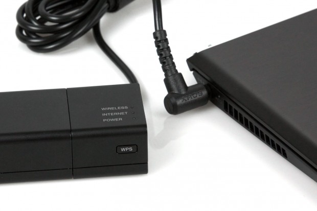 Drei Leuchten zeigen den Status. (Foto: Nina Sebayang/Golem.de)