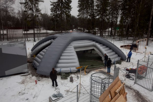 Bahnhof bietet auch modulare Rechenzentren an, etwa unter einem Zelt. (Bild: Bahnhof)