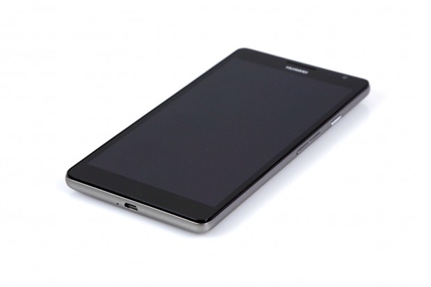 Das Huawei Ascend Mate ist aktuell eines der gr&ouml;&szlig;ten Smartphones. (Bild: Nina Sebayang/Golem.de)