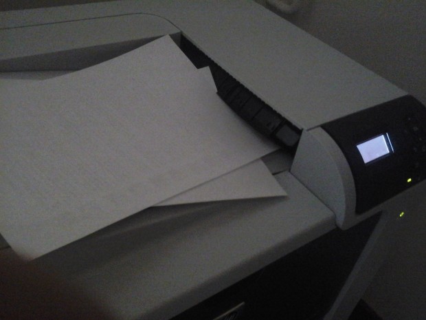 Eine Aufnahme bei schlechten Lichtverhältnissen mit der rückseitigen 3-Megapixel-Kamera. (Bild: Golem.de)