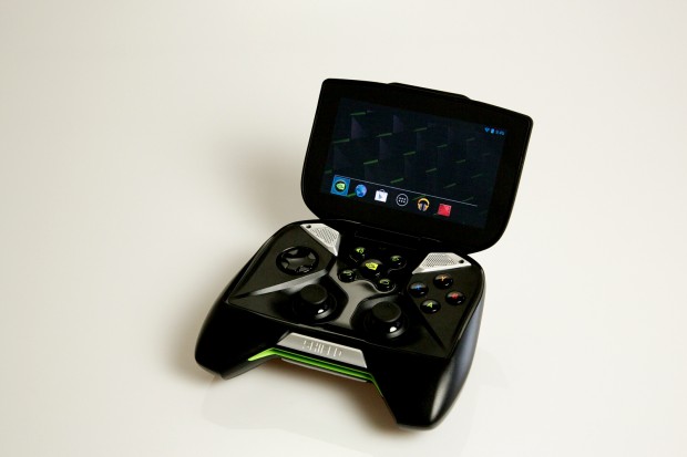 Das IPS-Panel misst 5 Zoll in der Diagonalen. (Bild: Fabian Hamacher/Golem.de)