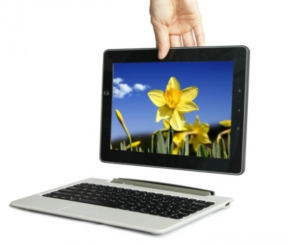 Das Tablet kann mit einer Tastatur-Station zu einem kleinen Laptop erweitert werden. (Bild: Migoal)