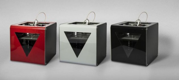 Das Gerät, das es in verschiedenen Farben gibt, soll im kommenden Frühjahr erhältlich sein. (Bild: Fabtotum)