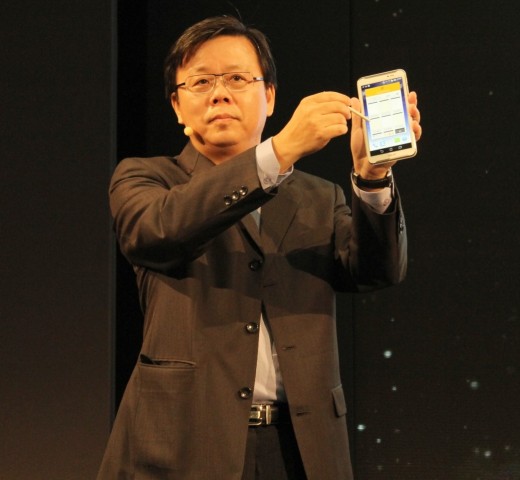 Asus präsentiert Fonepad Note 6 (Bild: Tobias Költzsch/Golem.de)