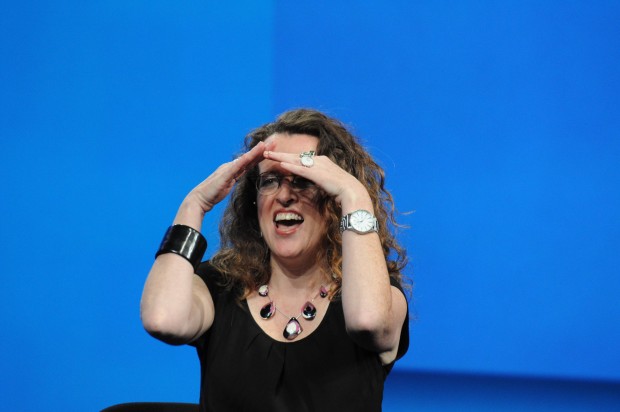 Genevieve Bell blickt weit in die Zukunft. (Foto: Nico Ernst/Golem.de)