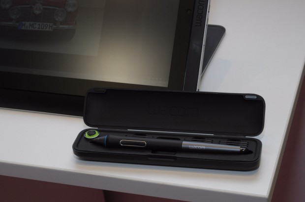 Dafür ist er ergonomischer als die dünnen Stifte von Convertible Tablet-PCs. (Foto: Andreas Sebayang/Golem.de)