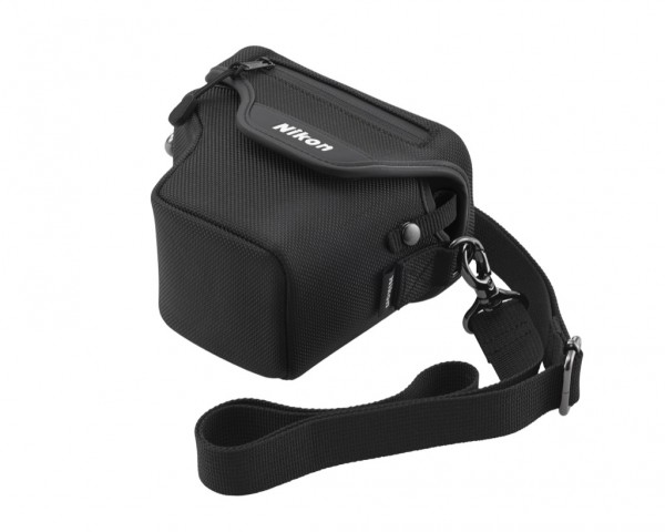 Tasche für die Nikon 1 AW1 (Bild: Nikon)