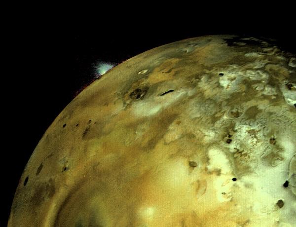Ein Vulkanausbruch auf dem Jupitermond Io gehört zu den spektakulärsten Aufnahmen von Voyager 1. (Bild: Nasa)