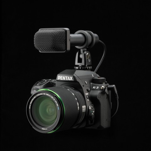 Pentax K-3 mit Mikro (Bild: Ricoh)