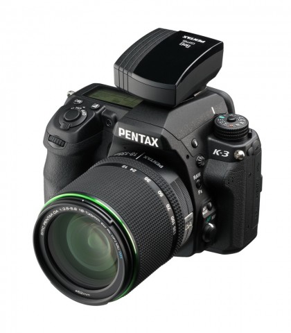 Pentax K-3 mit GPS-Modul (Bild: Ricoh)