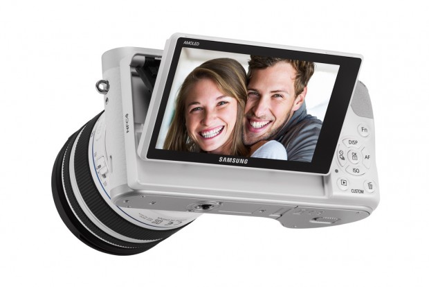 Samsung NX300M (Bild: Samsung)