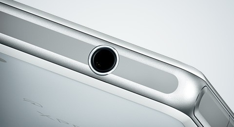 Es hat den gleichen angefrästen Rahmen. (Bild: Sony)