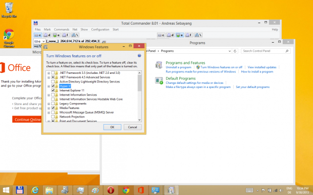 Einige Funktionen müssen erst aktiviert werden. Wer Windows XP braucht, kann Hyper V installieren. Das Werkzeug ersetzt bereits seit Windows 8 den fertig konfigurierten XP-Modus. (Screenshot: Golem.de)