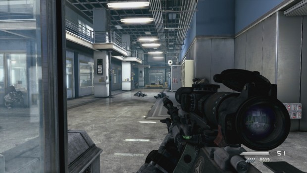 Keiner mehr da... Diese Gänge eines südamerikanischen Atomforschungsbunkers haben wir bereits geleert. (Bild: Golem.de)