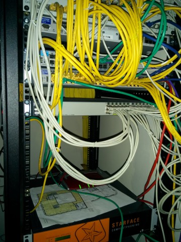 Die LED-Leuchte sorgt für ordentliche Beleuchtung. (Foto: Jörg Thoma/Golem.de)