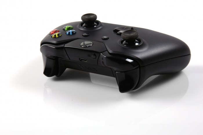 Der neue Xbox-One-Controller (Bild: Daniel Pook/Golem.de) 