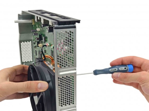 IFixit nimmt die Xbox One auseinander. (Bilder: iFixit)