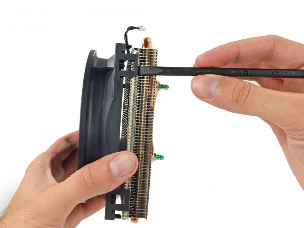 IFixit nimmt die Xbox One auseinander. (Bilder: iFixit)