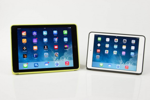 Technisch nahezu identisch: iPad Air (l.) und iPad Mini (r.) (Foto: Tobias Költzsch/Golem.de)