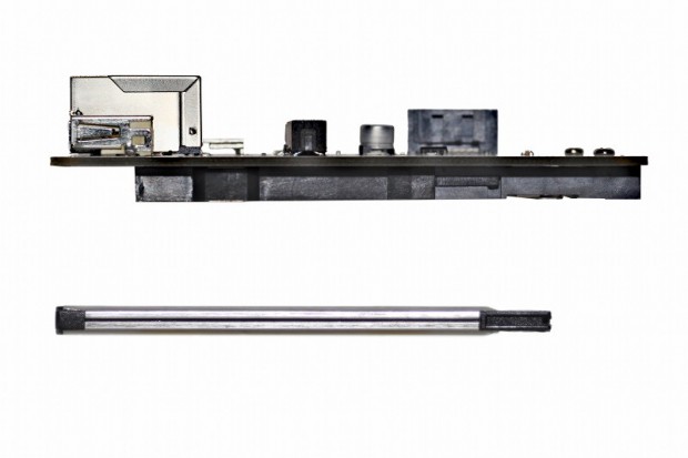 Die Erweiterungsplatine (oben) und die CPU-Karte (unten)