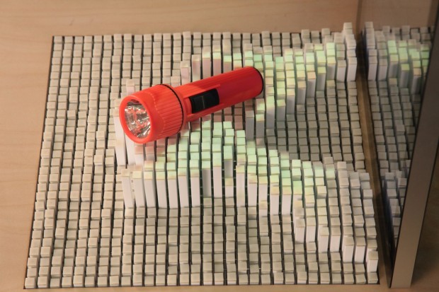 So kann der Nutzer Gegenstände manipulieren, ...  (Foto: MIT)