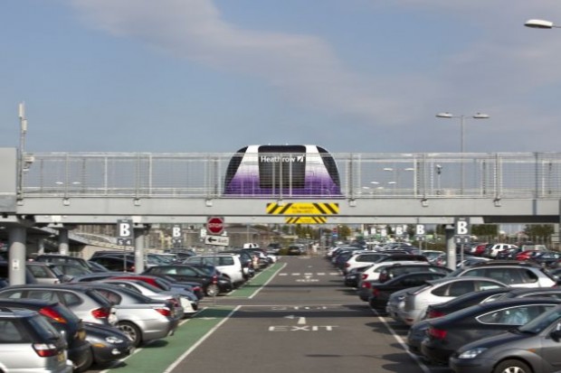 Schon im Einsatz: autonomes PRT-System am Londoner Flughafen Heathrow (Foto: Ultra Global PRT)