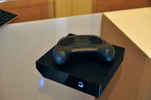 Die Steam Machine von Alienware als Gehäuse-Mockup (Foto: Nico Ernst/Golem.de)