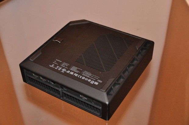 Die Steam Machine von Alienware als Gehäuse-Mockup (Foto: Nico Ernst/Golem.de)