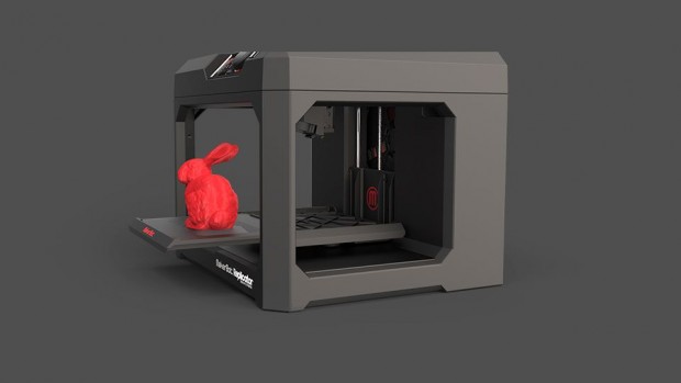 Der 3D-Drucker baut größere Objekte als der Vorgänger. Die Druckauflösung jedoch ist gleich geblieben. (Foto: Makerbot Industries)