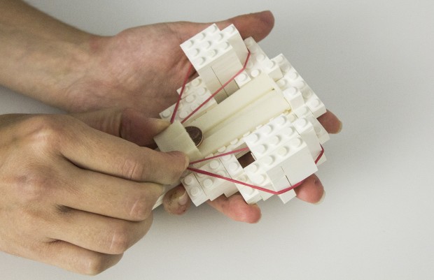 Herstellung einer Münzschleuder per Fabrickation