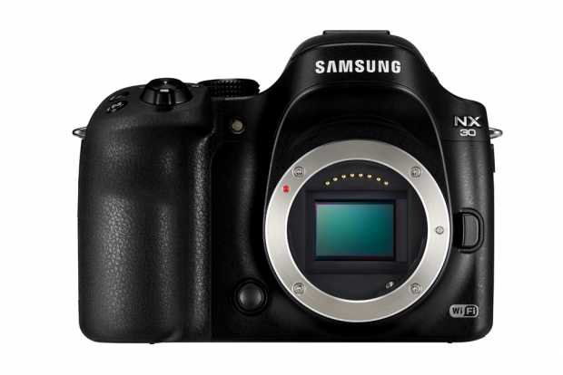 Samsung NX30 (Bild: Samsung)