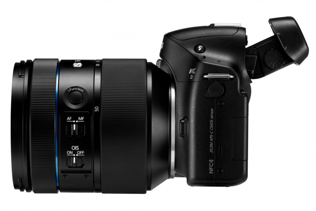 Samsung NX30 (Bild: Samsung)